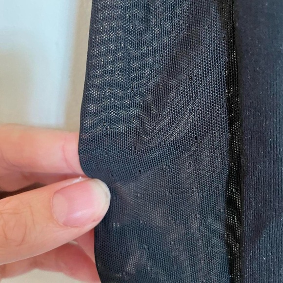 Lululemon black high waisted leggings with mesh cutouts - Picture 3 of 4